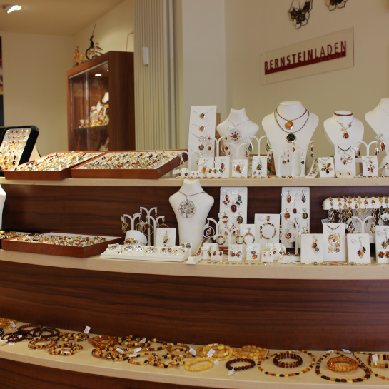 25_Schmuck-Tour_Bernsteinladen_1