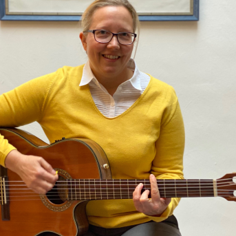 Bild der Dankstelle Musikschule Sangit Sushama – The School of Music-Beauty