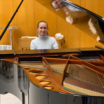 Bild der Dankstelle Musikschule Sangit Sushama – The School of Music-Beauty