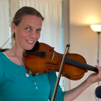 Bild der Dankstelle Musikschule Sangit Sushama – The School of Music-Beauty