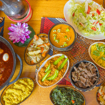 Bild der Dankstelle Asmara (im Hutzelwald) – traditionelles eritreisch äthiopisches Familien-Restaurant
